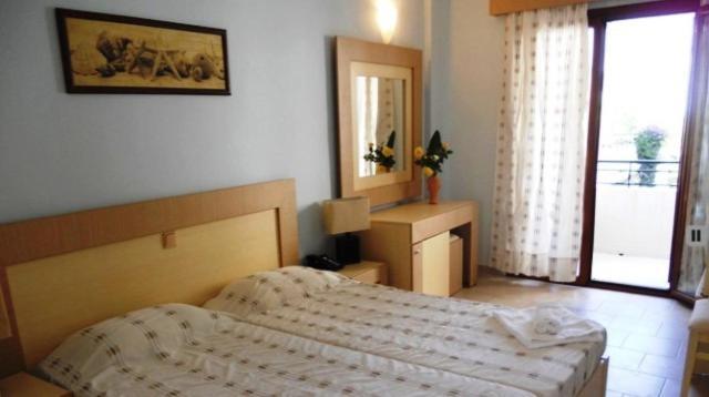 Beis Beach Hotel أخارافي الغرفة الصورة