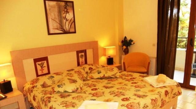 Beis Beach Hotel أخارافي الغرفة الصورة